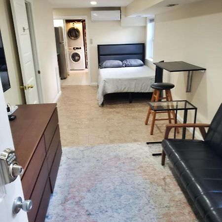 Sts - Single Traveler Studio -Black Door Washington Ngoại thất bức ảnh