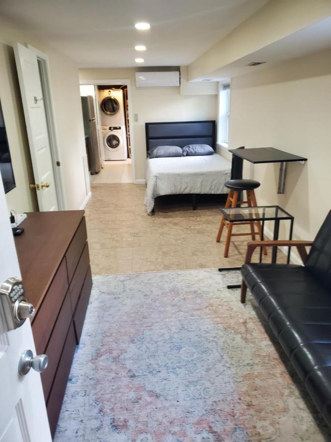 Sts - Single Traveler Studio -Black Door Washington Ngoại thất bức ảnh