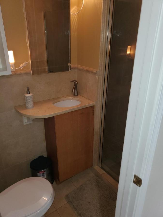 Sts - Single Traveler Studio -Black Door Washington Ngoại thất bức ảnh